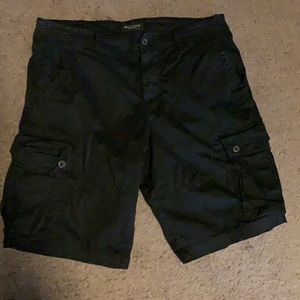 American Eagle Black Cargo Shorts (LL) Size 38